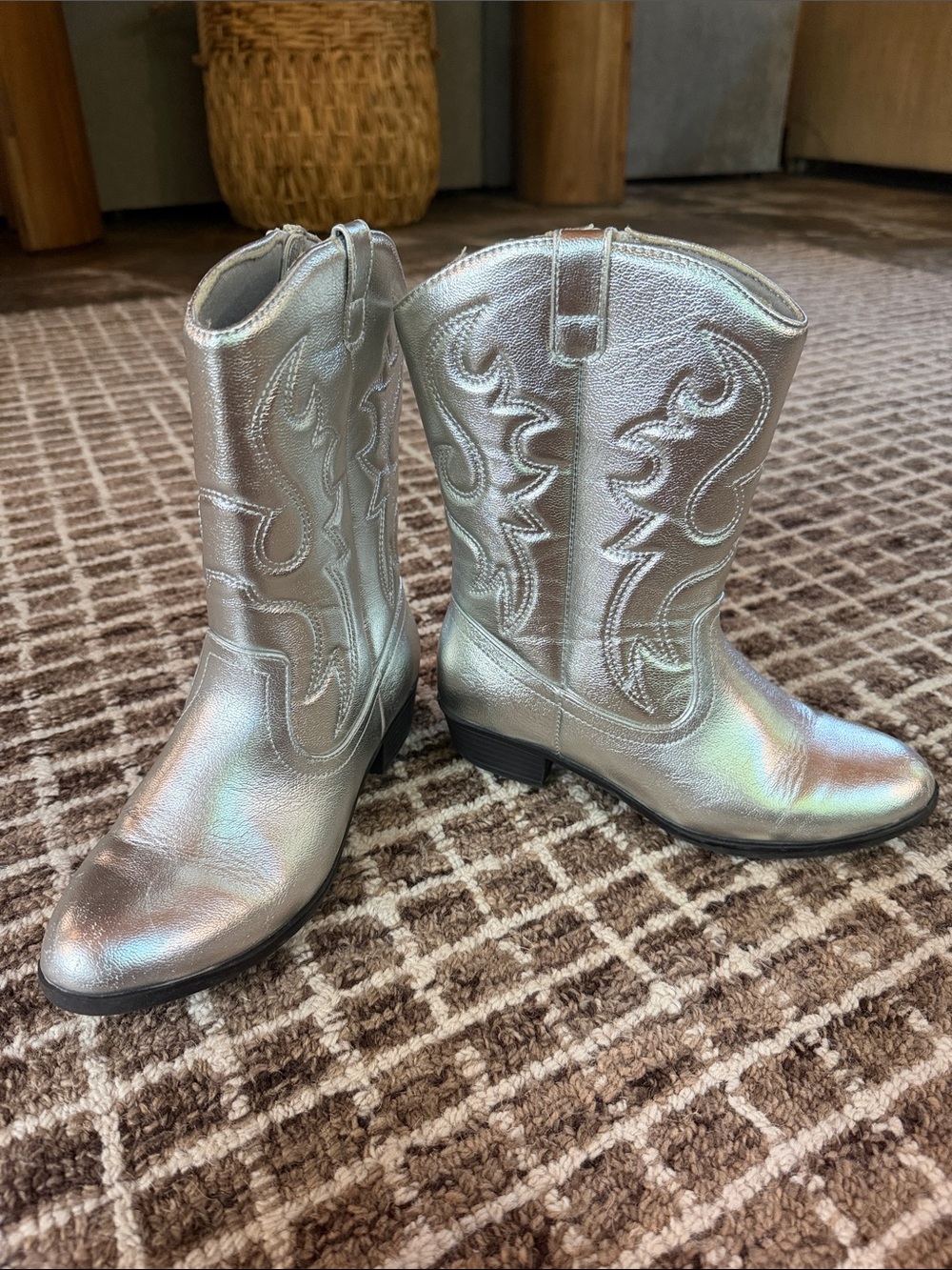 Sonoma Goods For Life Girls Silver Western Boots Size 4